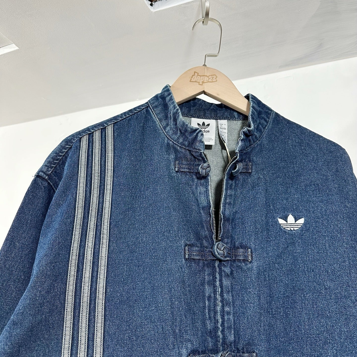 Premium Heavy Denim Fabric and Acid Wash Texture Close Up Demin cny jacket